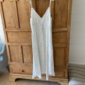 Absolutely stunning white Ralph Lauren dress, size 4!